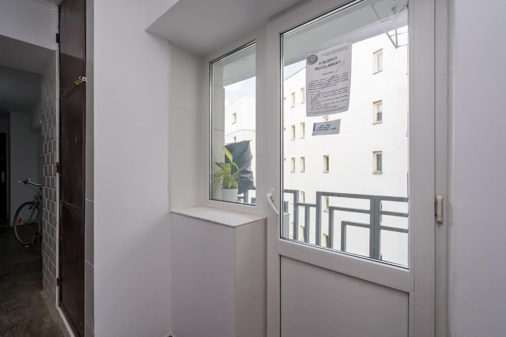 New Era Studio Near Old Town Bucareste Exterior foto